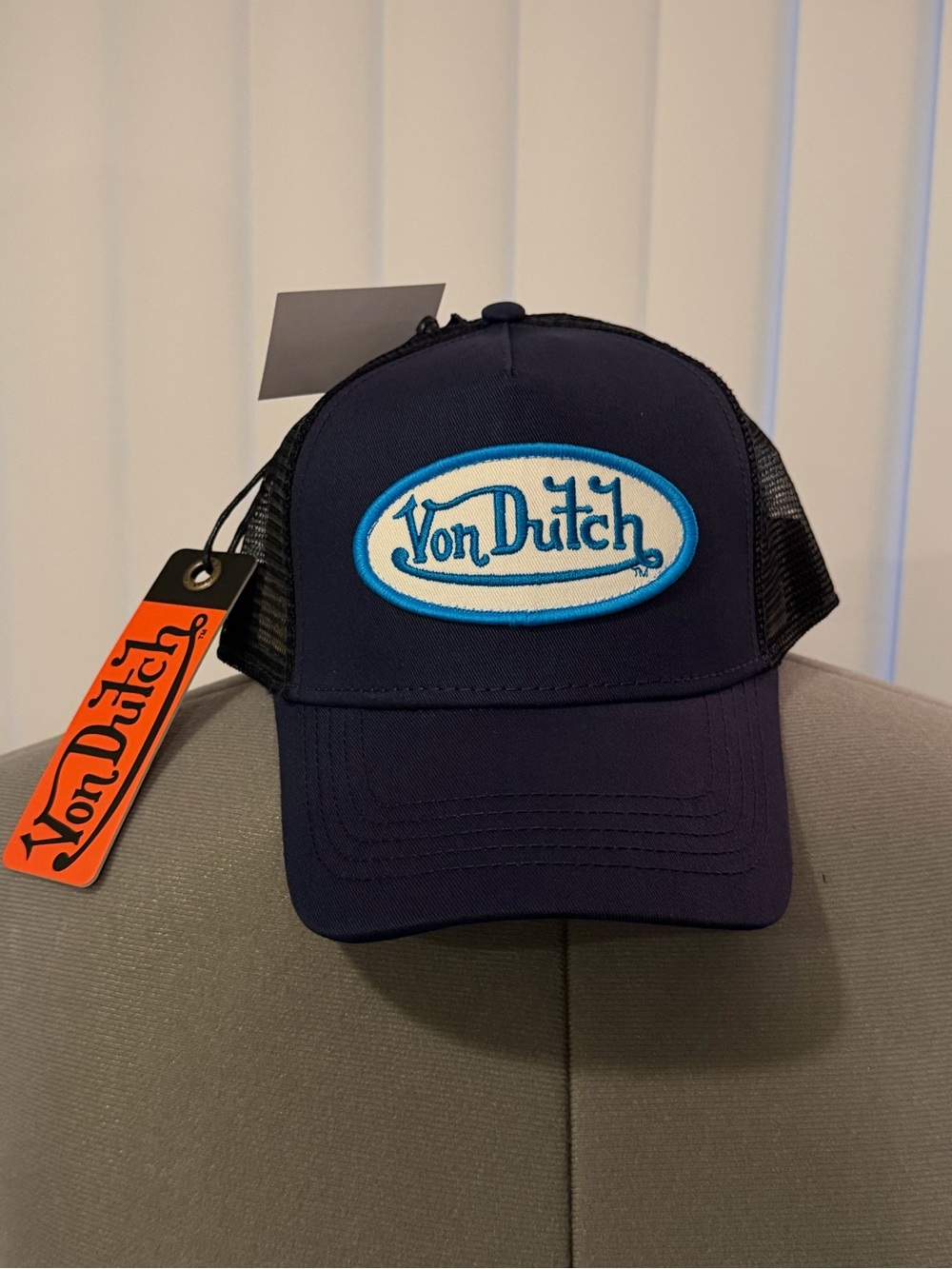 Von Dutch Black / Blue Trucker hat